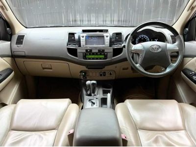 TOYOTA FORTUNER 3.0V(4wd)(ตัวท็อป) A/T ปี 2012 รูปที่ 6